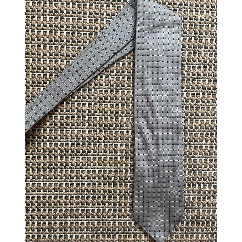 2/$25⚡️🆕 Today’s Man Gray Polka Dot Silk Necktie